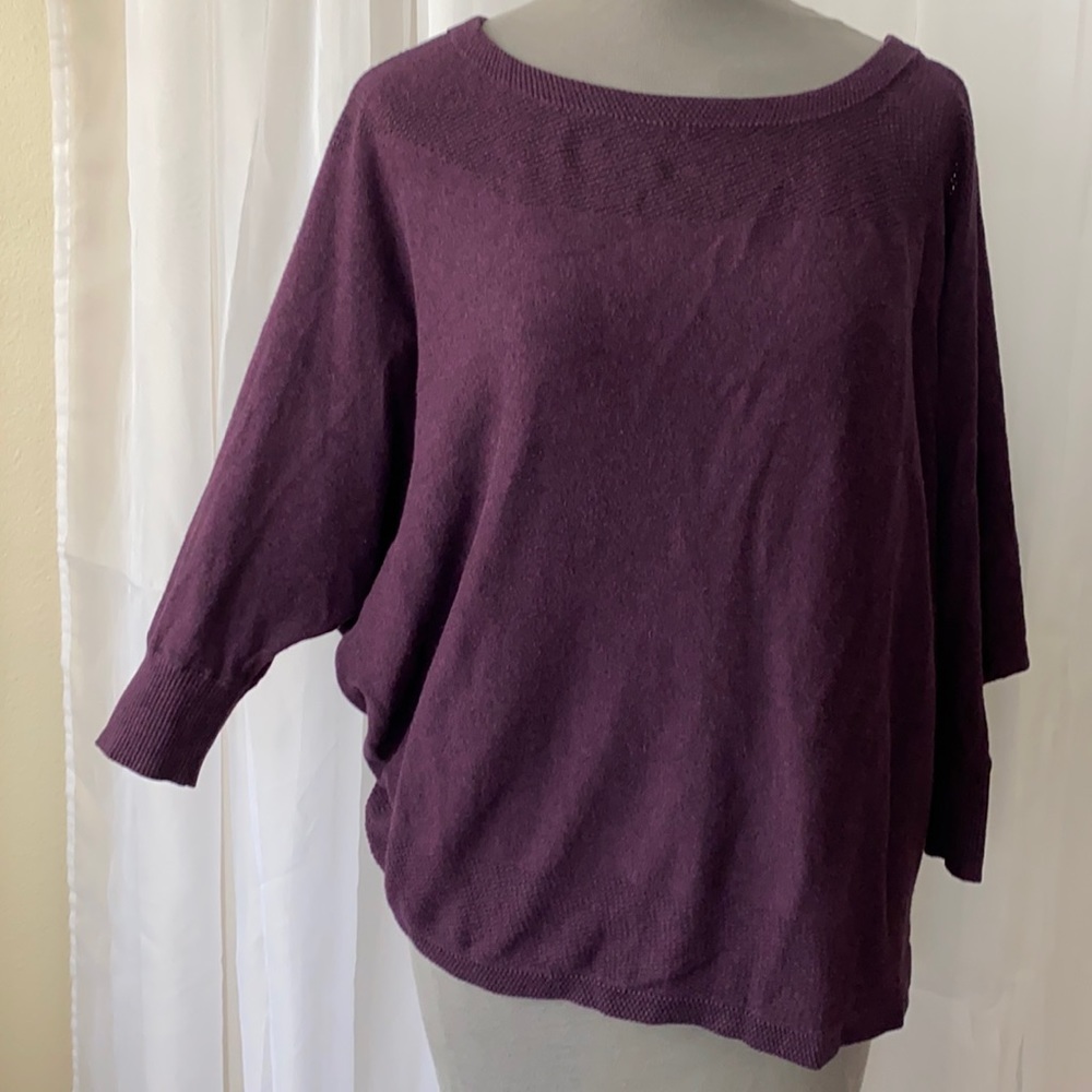Victoria’s Secret Dolman Sleeve Deep V Sweater Sm